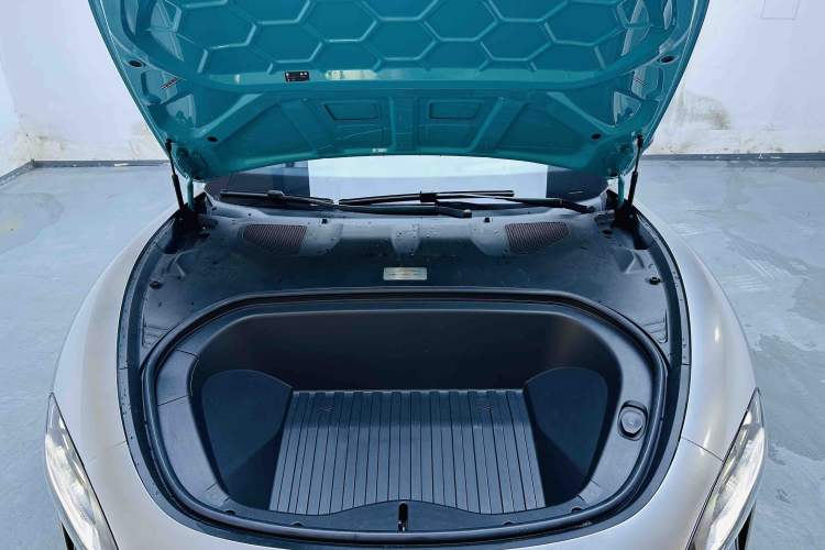 Used Xiaomi Auto SU7 2024 Four-Wheel-Drive Max Founder's Edition Engine Bay