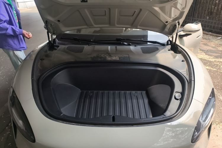 Used Xiaomi Auto SU7 2024 Rear-Drive Ultra-Long Range Advanced Pro-Level Intelligent Driving Version Engine Bay