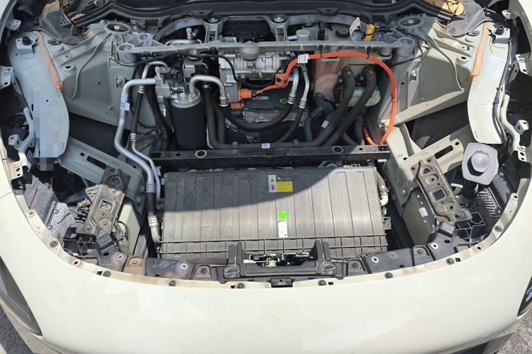 Used Xiaomi Auto SU7 2024 Four-Wheel Drive Ultra-Long Range Advanced Intelligent Driving Max Edition Engine Bay