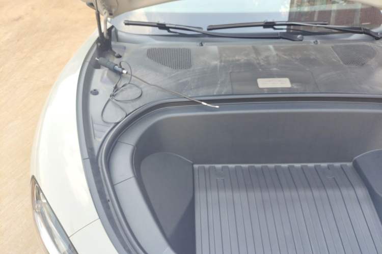 Used Xiaomi Auto SU7 2024 Four-Wheel Drive Ultra-Long Range Advanced Intelligent Driving Max Edition Engine Bay Right