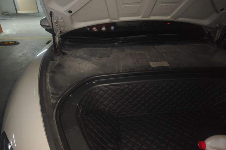 Used Xiaomi Auto SU7 2024 Rear-Drive Long-Range Intelligent Driving Version Engine Bay Right