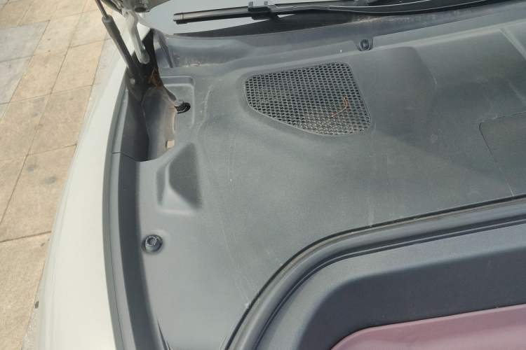 Used Xiaomi Auto SU7 2024 Rear-Drive Ultra-Long Range Advanced Pro-Level Intelligent Driving Version Engine Bay Right