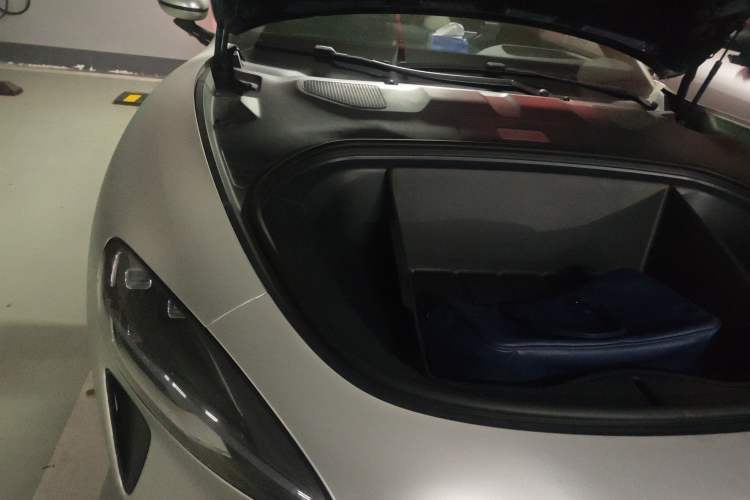 Used Xiaomi Auto SU7 2024 Four-Wheel Drive Ultra-Long Range Advanced Intelligent Driving Max Edition Engine Bay Right