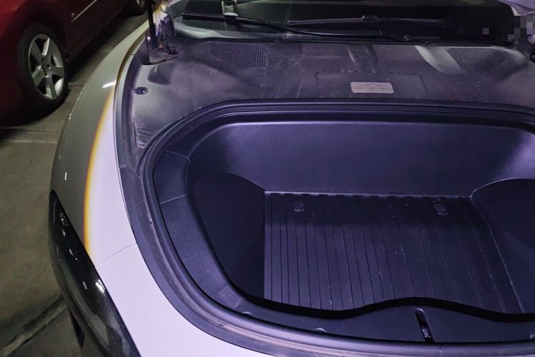 Used Xiaomi Auto SU7 2024 Rear-Drive Long-Range Intelligent Driving Version Engine Bay Right