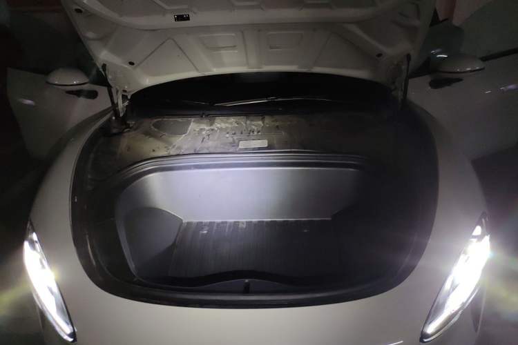Used Xiaomi Auto SU7 2024 Rear-Drive Long-Range Intelligent Driving Version Engine Bay