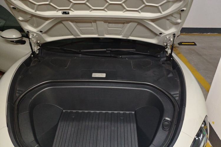 Used Xiaomi Auto SU7 2024 Rear-Drive Ultra-Long Range Advanced Pro-Level Intelligent Driving Version Engine Bay