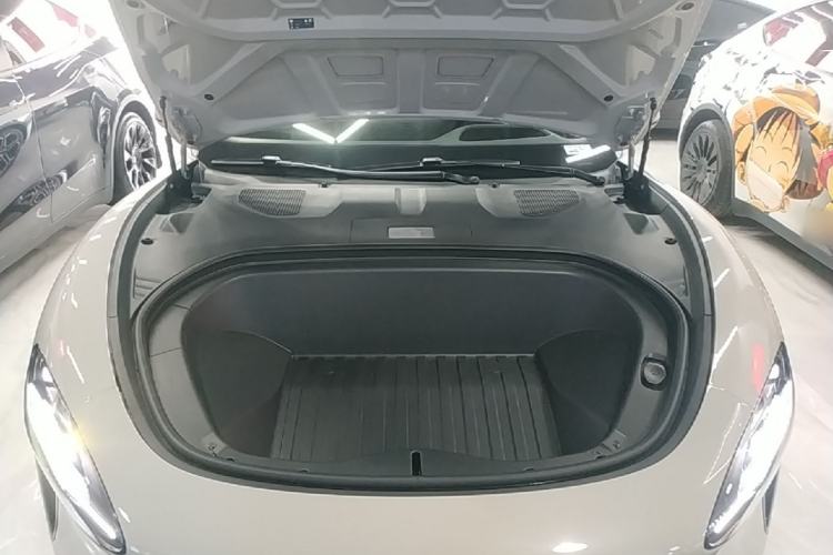 Used Xiaomi Auto SU7 2024 Four-Wheel Drive Ultra-Long Range Advanced Intelligent Driving Max Edition Engine Bay