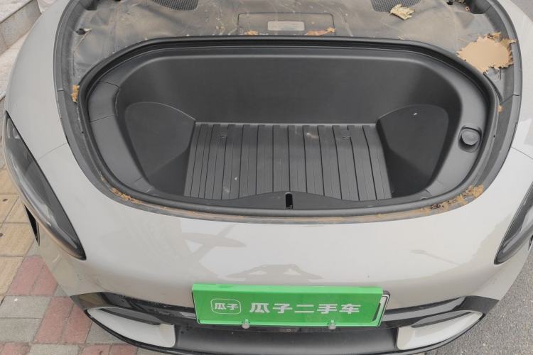Used Xiaomi Auto SU7 2024 Rear-Drive Long-Range Intelligent Driving Version Engine Bay