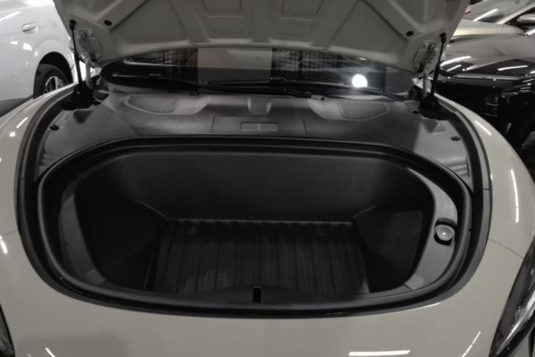 Used Xiaomi Auto SU7 2024 Four-Wheel Drive Ultra-Long Range Advanced Intelligent Driving Max Edition Engine Bay