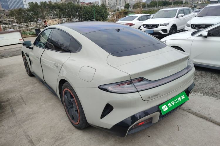 Used Xiaomi Auto SU7 2024 Rear-Drive Standard Founder Edition Exterior 2