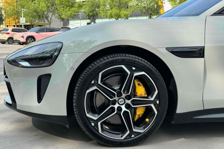 Used Xiaomi Auto SU7 2024 Rear-Drive Long-Range Intelligent Driving Version Exterior 2