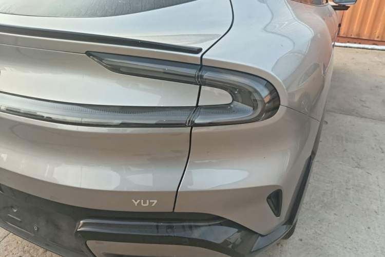Used Xiaomi Auto SU7 2024 Rear-Drive Long-Range Intelligent Driving Version Exterior 3