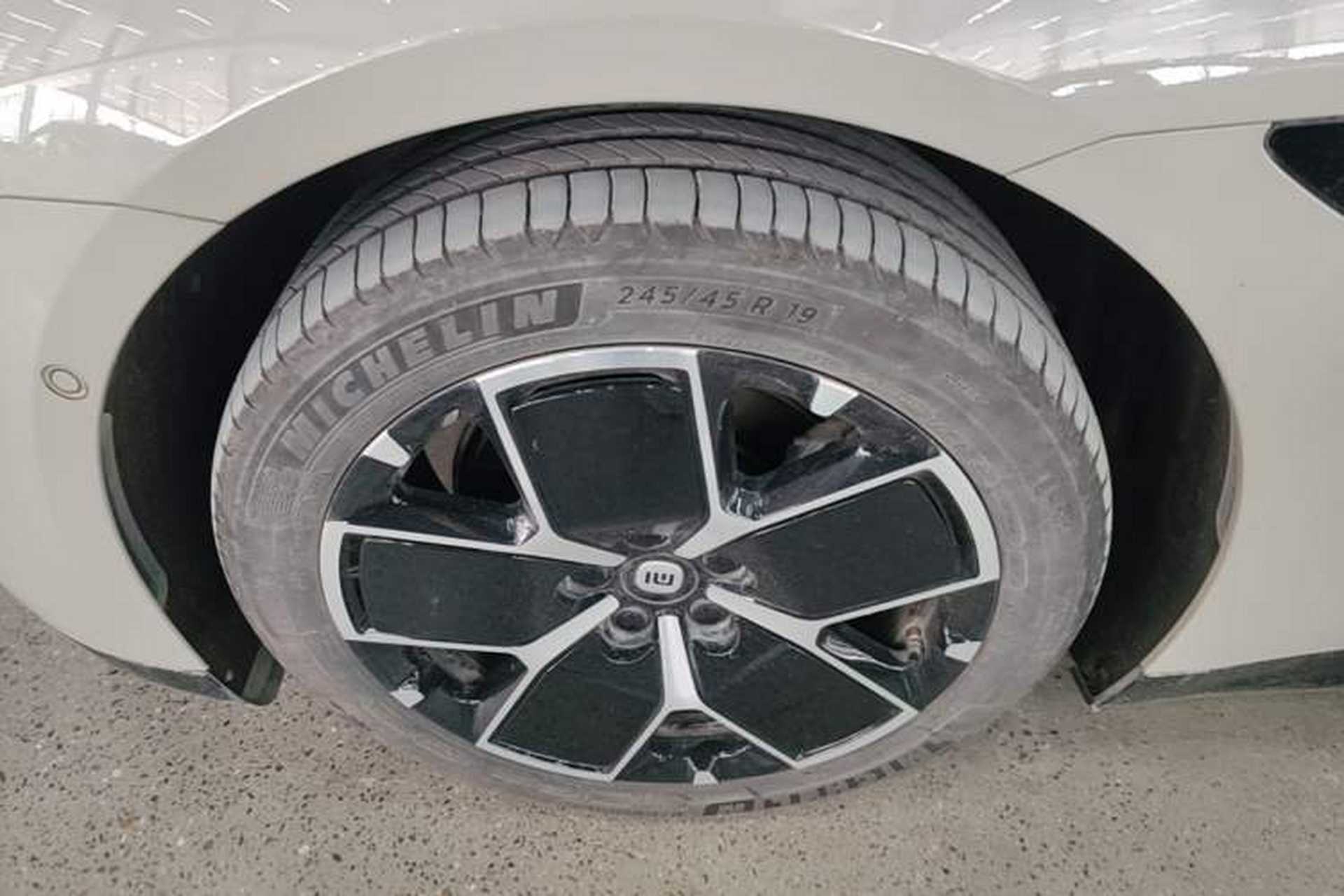 Used Xiaomi Auto SU7 2024 Rear-Drive Long-Range Intelligent Driving Version Exterior 4