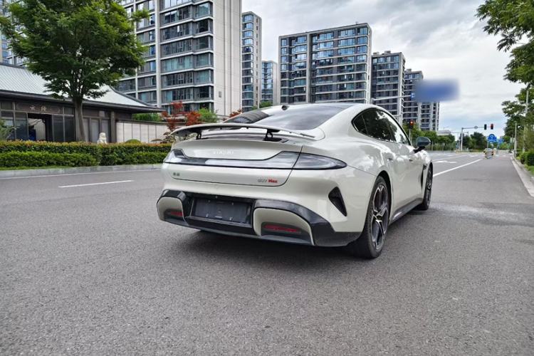 Used Xiaomi Auto SU7 2024 Four-Wheel Drive Ultra-Long Range Advanced Intelligent Driving Max Edition Exterior 4