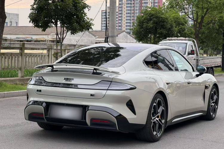 Used Xiaomi Auto SU7 2024 Four-Wheel Drive Ultra-Long Range Advanced Intelligent Driving Max Edition Exterior 4