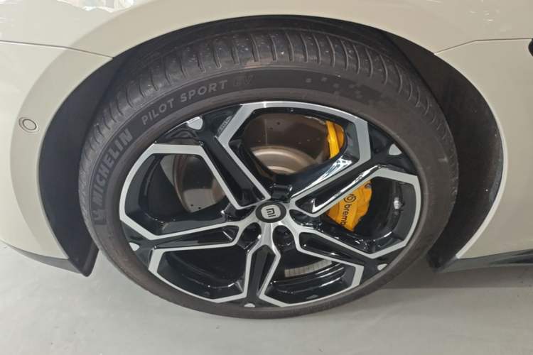 Used Xiaomi Auto SU7 2024 Four-Wheel Drive Ultra-Long Range Advanced Intelligent Driving Max Edition Exterior 4