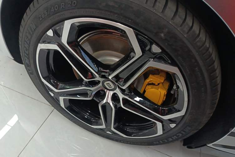 Used Xiaomi Auto SU7 2024 Four-Wheel Drive Ultra-Long Range Advanced Intelligent Driving Max Edition Exterior 5