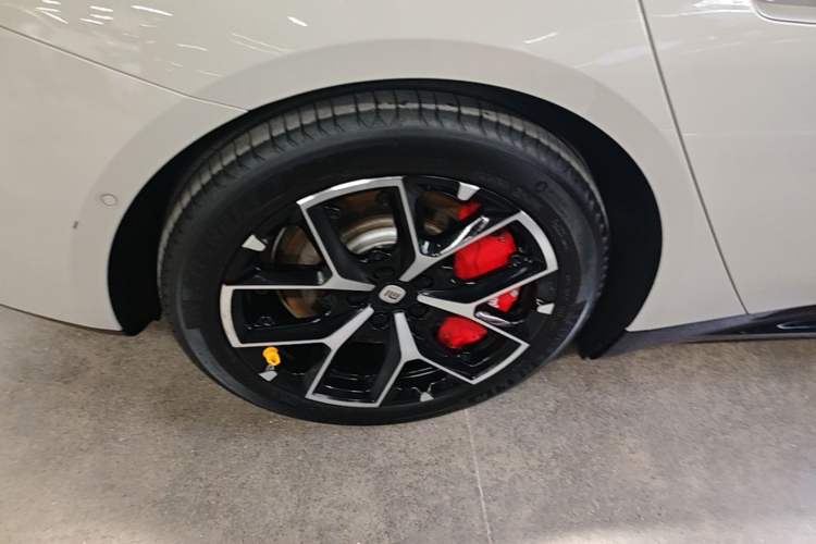 Used Xiaomi Auto SU7 2024 Rear-Drive Long-Range Intelligent Driving Version Exterior 5