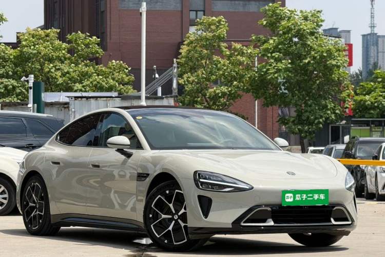 Used Xiaomi Auto SU7 2024 Rear-Drive Long-Range Intelligent Driving Version Front Right 45 Deg