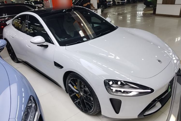 Used Xiaomi Auto SU7 2024 Four-Wheel Drive Ultra-Long Range Advanced Intelligent Driving Max Edition Front Right 45 Deg