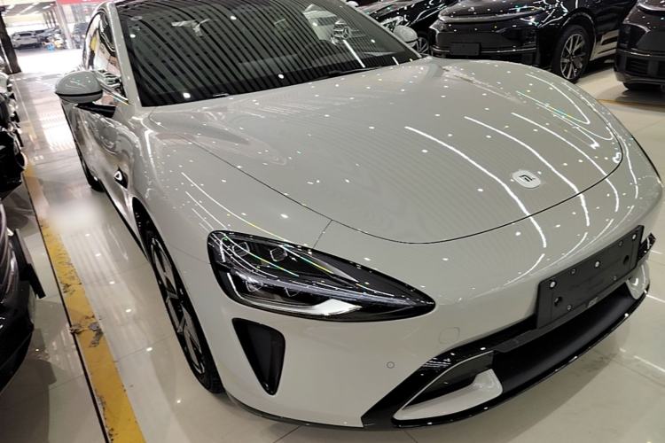 Used Xiaomi Auto SU7 2024 Rear-Drive Long-Range Intelligent Driving Version Front Right 45 Deg