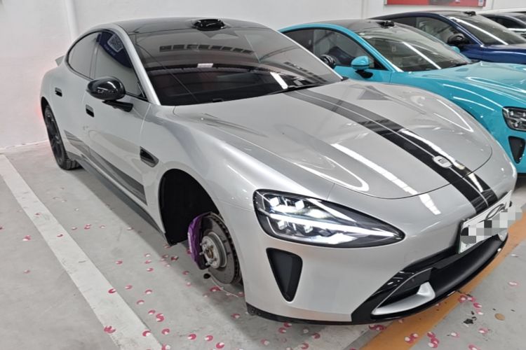Used Xiaomi Auto SU7 2024 Four-Wheel Drive Ultra-Long Range Advanced Intelligent Driving Max Edition Front Right 45 Deg