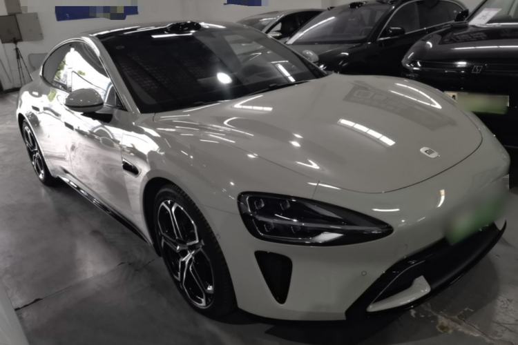 Used Xiaomi Auto SU7 2024 Four-Wheel Drive Ultra-Long Range Advanced Intelligent Driving Max Edition Front Right 45 Deg