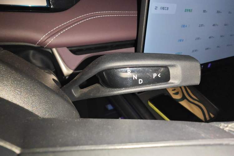 Used Xiaomi Auto SU7 2024 Rear-Drive Ultra-Long Range Advanced Pro-Level Intelligent Driving Version Gear Lever
