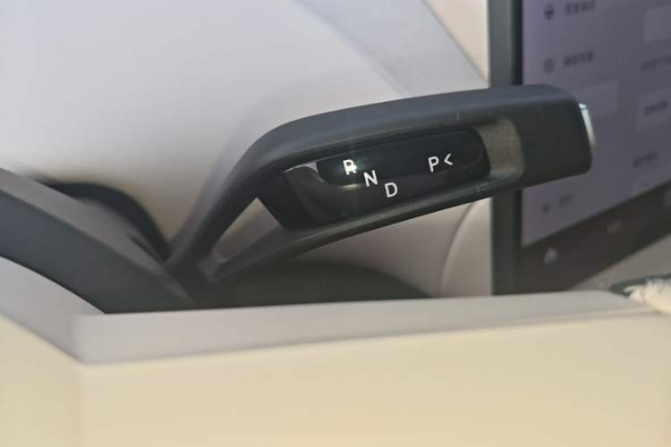 Used Xiaomi Auto SU7 2024 Rear-Drive Long-Range Intelligent Driving Version Gear Lever