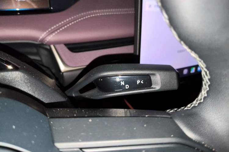Used Xiaomi Auto SU7 2024 Four-Wheel Drive Ultra-Long Range Advanced Intelligent Driving Max Edition Gear Lever