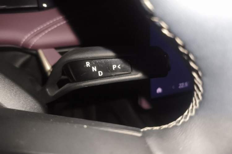 Used Xiaomi Auto SU7 2024 Four-Wheel Drive Ultra-Long Range Advanced Intelligent Driving Max Edition Gear Lever