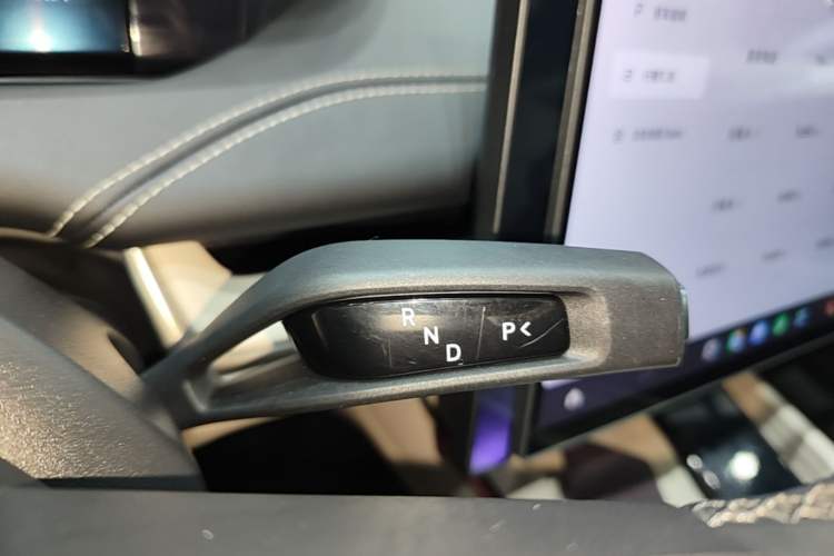 Used Xiaomi Auto SU7 2024 Four-Wheel Drive Ultra-Long Range Advanced Intelligent Driving Max Edition Gear Lever
