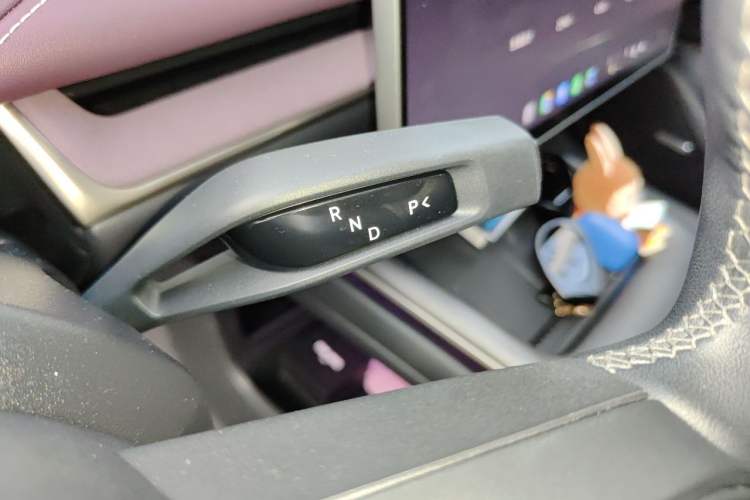 Used Xiaomi Auto SU7 2024 Rear-Drive Long-Range Intelligent Driving Version Gear Lever