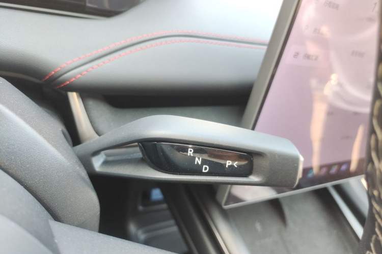 Used Xiaomi Auto SU7 2024 Four-Wheel Drive Ultra-Long Range Advanced Intelligent Driving Max Edition Gear Lever