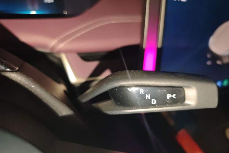 Used Xiaomi Auto SU7 2024 Four-Wheel Drive Ultra-Long Range Advanced Intelligent Driving Max Edition Gear Lever