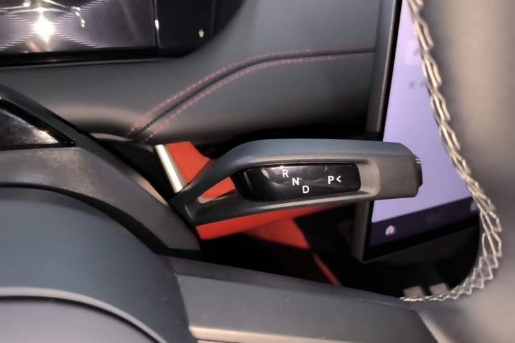 Used Xiaomi Auto SU7 2024 Rear-Drive Ultra-Long Range Advanced Pro-Level Intelligent Driving Version Gear Lever