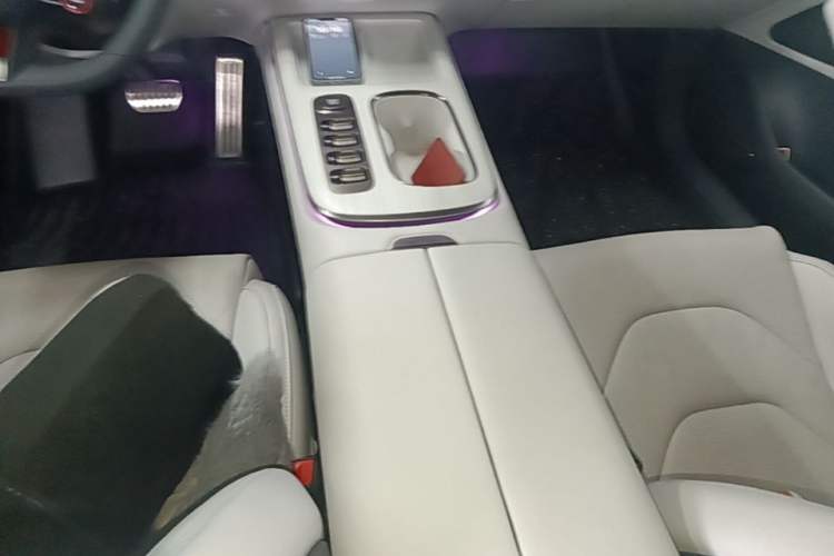 Used Xiaomi Auto SU7 2024 Four-Wheel-Drive Max Founder's Edition Gear Lever