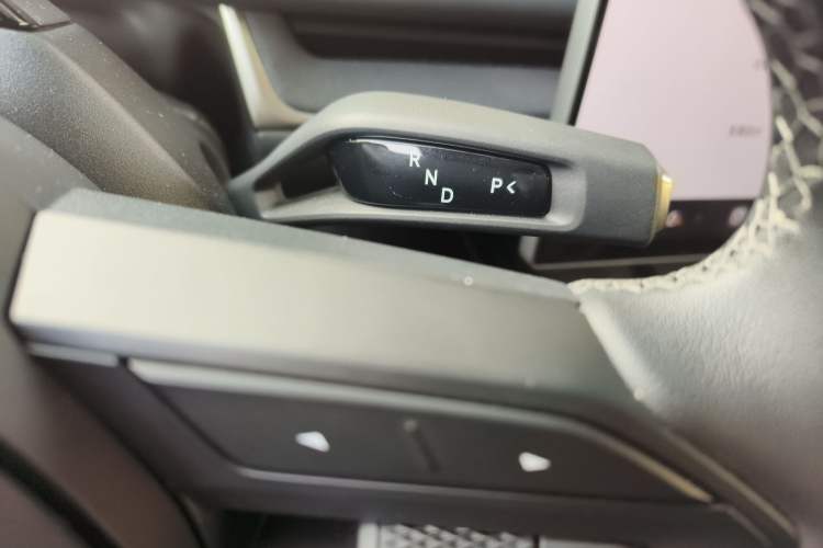 Used Xiaomi Auto SU7 2024 Rear-Drive Long-Range Intelligent Driving Version Gear Lever