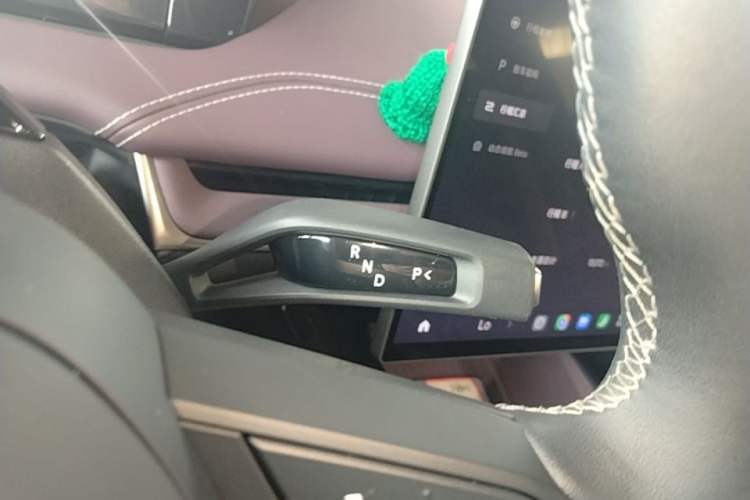 Used Xiaomi Auto SU7 2024 Four-Wheel Drive Ultra-Long Range Advanced Intelligent Driving Max Edition Gear Lever