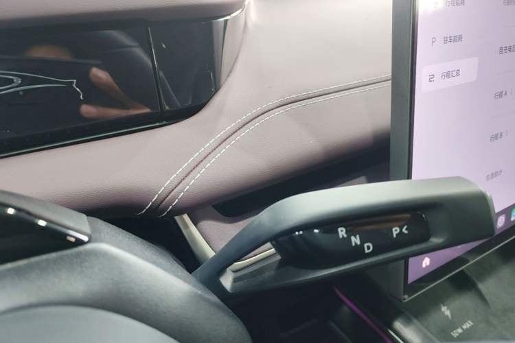 Used Xiaomi Auto SU7 2024 Rear-Drive Long-Range Intelligent Driving Version Gear Lever