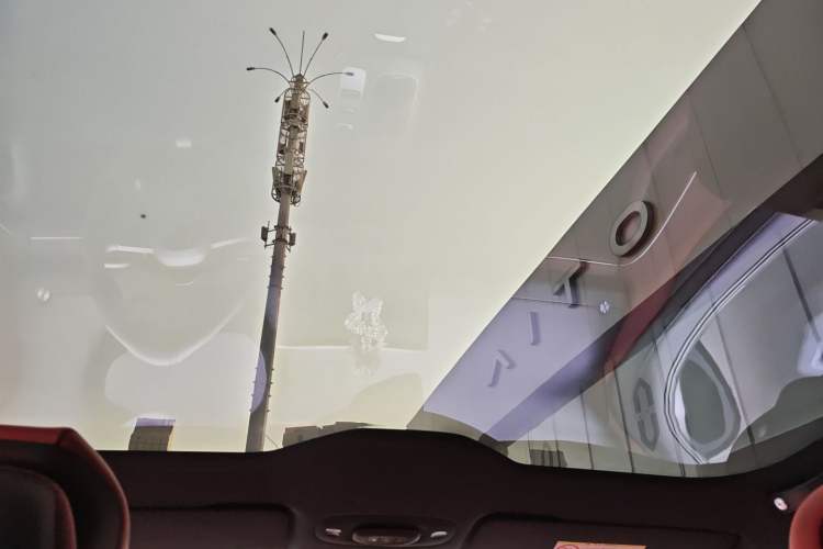 Used Xiaomi Auto SU7 2024 Rear-Drive Ultra-Long Range Advanced Pro-Level Intelligent Driving Version Headliner