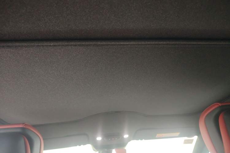 Used Xiaomi Auto SU7 2024 Rear-Drive Long-Range Intelligent Driving Version Headliner
