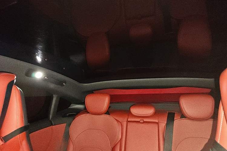 Used Xiaomi Auto SU7 2024 Rear-Drive Long-Range Intelligent Driving Version Headliner
