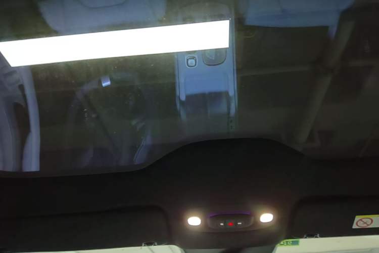 Used Xiaomi Auto SU7 2024 Four-Wheel Drive Ultra-Long Range Advanced Intelligent Driving Max Edition Headliner