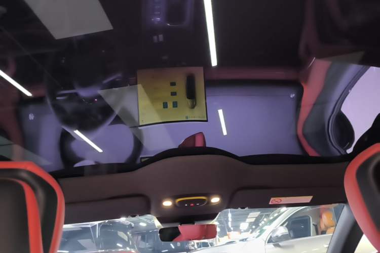 Used Xiaomi Auto SU7 2024 Rear-Drive Ultra-Long Range Advanced Pro-Level Intelligent Driving Version Headliner