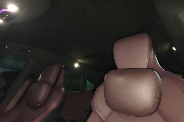 Used Xiaomi Auto SU7 2024 Rear-Drive Ultra-Long Range Advanced Pro-Level Intelligent Driving Version Headliner