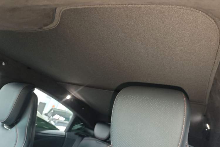 Used Xiaomi Auto SU7 2024 Four-Wheel Drive Ultra-Long Range Advanced Intelligent Driving Max Edition Headliner