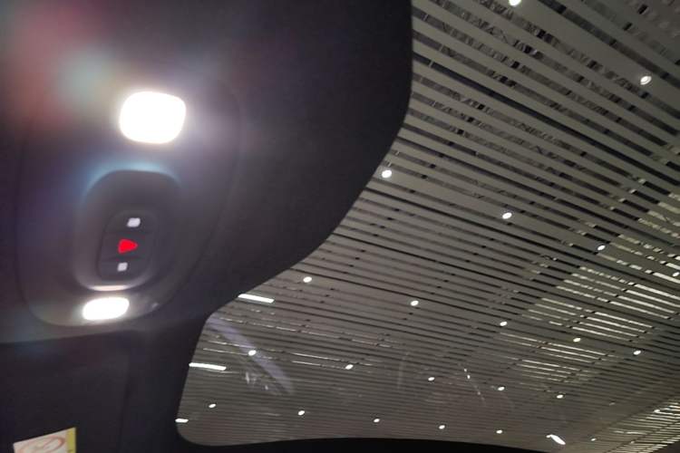 Used Xiaomi Auto SU7 2024 Rear-Drive Long-Range Intelligent Driving Version Headliner