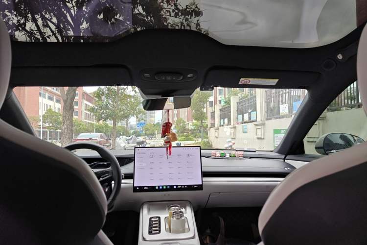 Used Xiaomi Auto SU7 2024 Rear-Drive Ultra-Long Range Advanced Pro-Level Intelligent Driving Version Headliner