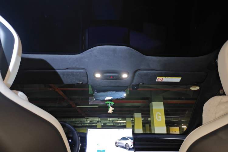 Used Xiaomi Auto SU7 2024 Four-Wheel Drive Ultra-Long Range Advanced Intelligent Driving Max Edition Headliner